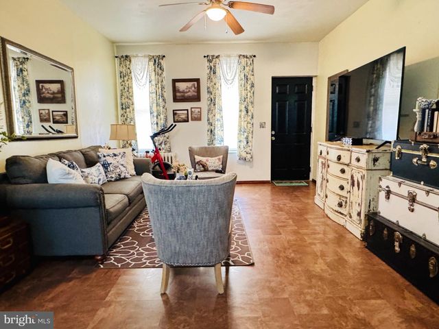 239 PEARL ST, Reading, PA 19602