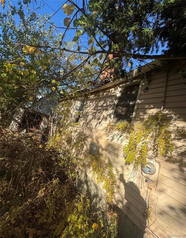 7521 Rutherford Street, Detroit, MI 48228