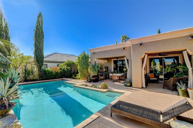 5152 Vincitor Street, Las Vegas, NV 89135