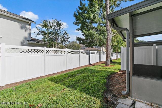 327 REDWOOD Lane, St. Johns, FL 32259