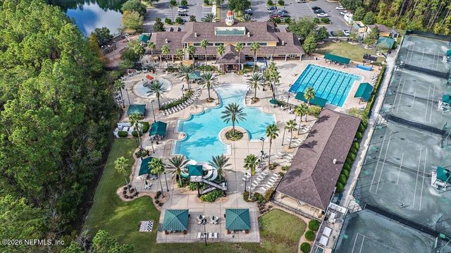 327 REDWOOD Lane, St. Johns, FL 32259