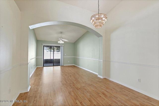 327 REDWOOD Lane, St. Johns, FL 32259