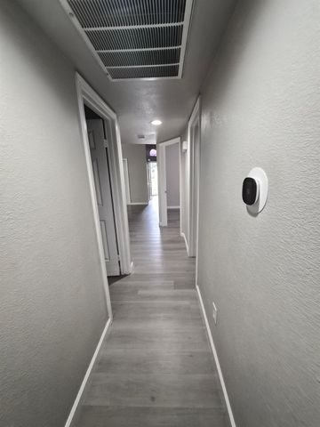 5660 W Tenaya Avenue, Fresno, CA 93722