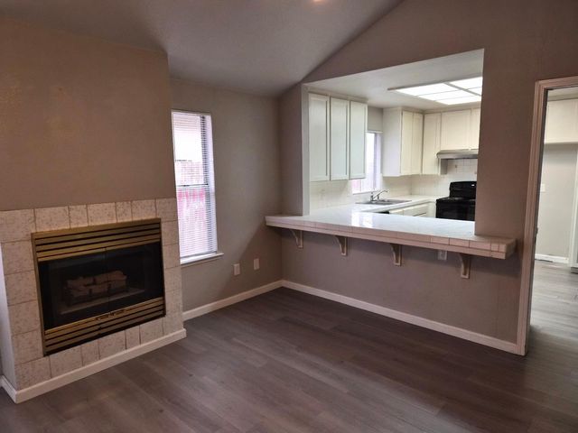 5660 W Tenaya Avenue, Fresno, CA 93722