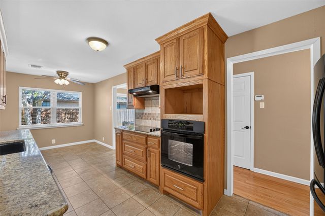 9733 Edgelake Drive, Dallas, TX 75218