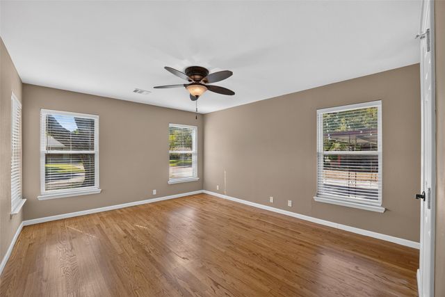 9733 Edgelake Drive, Dallas, TX 75218