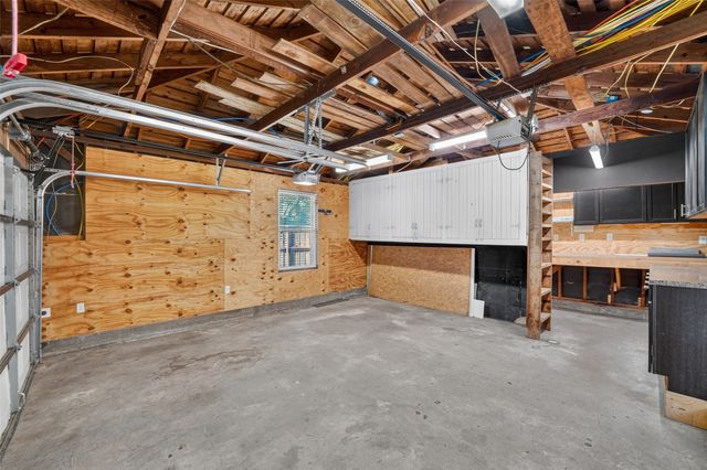 9733 Edgelake Drive, Dallas, TX 75218