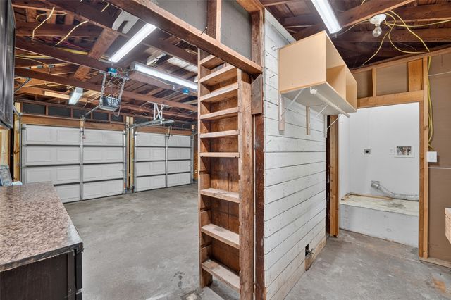 9733 Edgelake Drive, Dallas, TX 75218