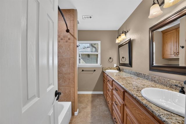 9733 Edgelake Drive, Dallas, TX 75218