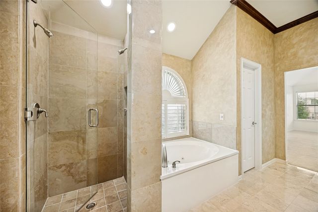 316 Riverwalk Lane, Irving, TX 75063