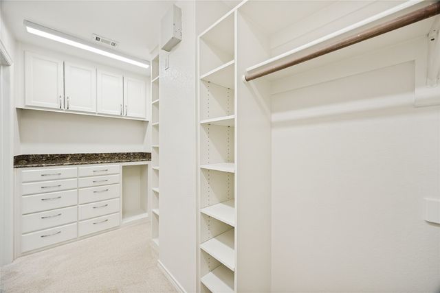 316 Riverwalk Lane, Irving, TX 75063