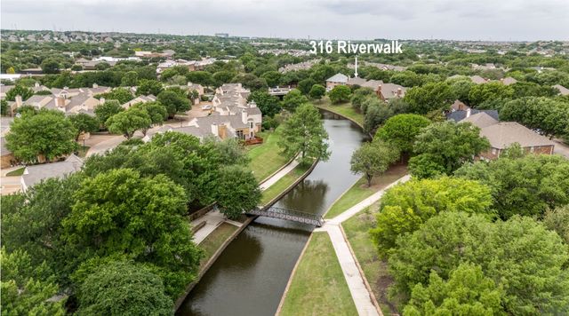 316 Riverwalk Lane, Irving, TX 75063