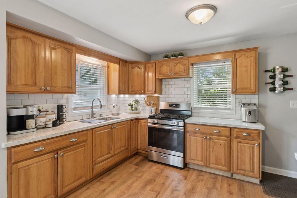 7343 Hayes Street NE, Fridley, MN 55432