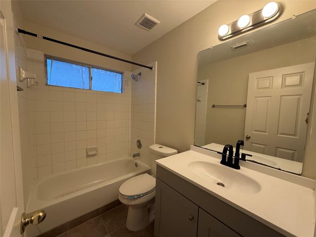 12919 Deer Cove Lane, Houston, TX 77041