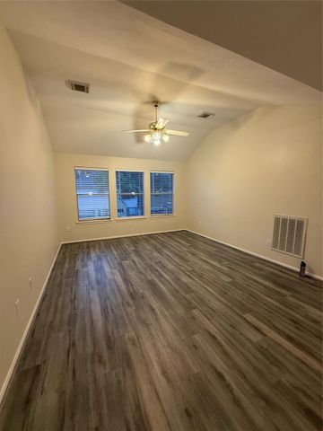 12919 Deer Cove Lane, Houston, TX 77041