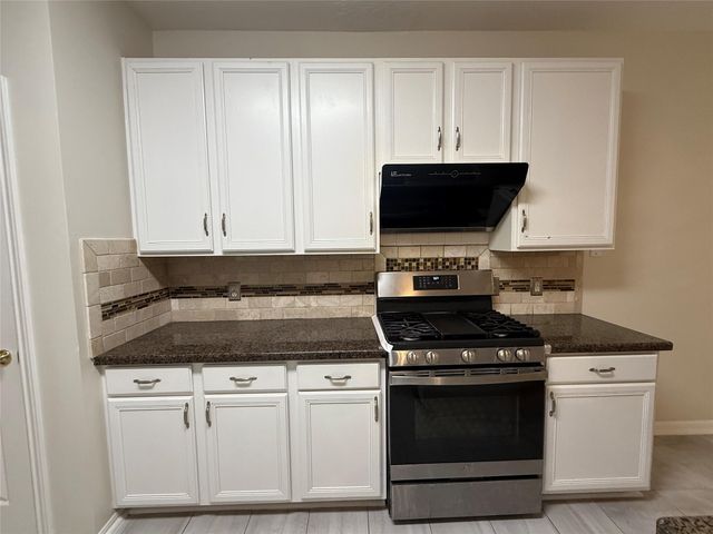 12919 Deer Cove Lane, Houston, TX 77041