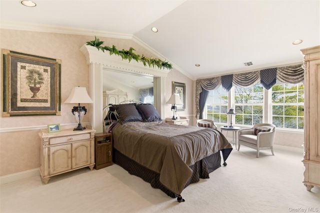 171 Hamlet Drive, Mount Sinai, NY 11766