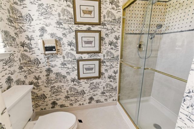 171 Hamlet Drive, Mount Sinai, NY 11766