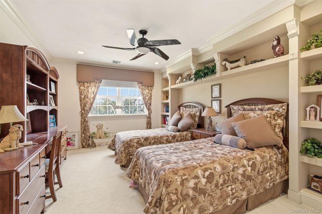 171 Hamlet Drive, Mount Sinai, NY 11766