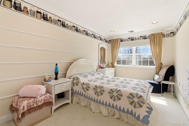 171 Hamlet Drive, Mount Sinai, NY 11766