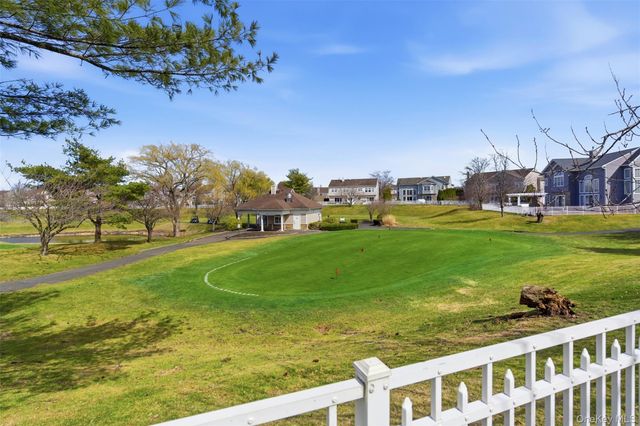 171 Hamlet Drive, Mount Sinai, NY 11766