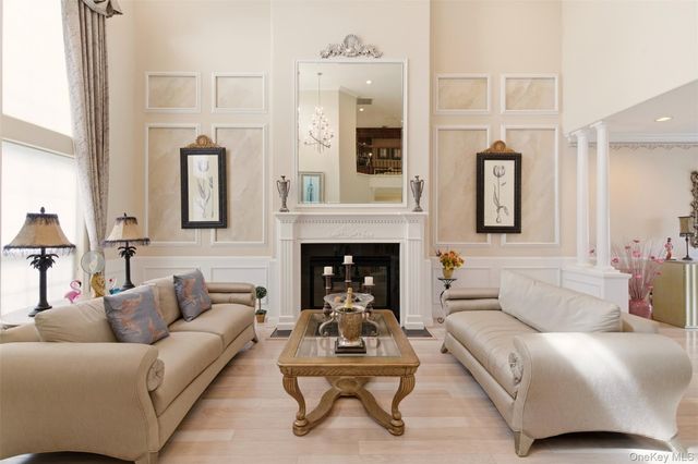 171 Hamlet Drive, Mount Sinai, NY 11766