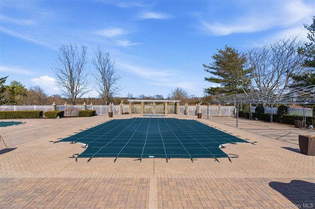 171 Hamlet Drive, Mount Sinai, NY 11766