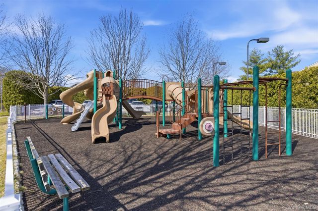 171 Hamlet Drive, Mount Sinai, NY 11766