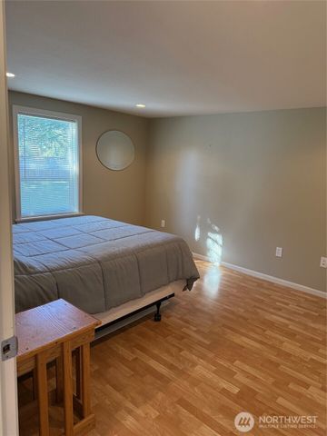 27111 N Place, Ocean Park, WA 98640