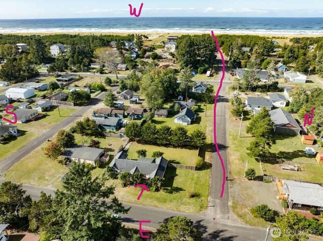 27111 N Place, Ocean Park, WA 98640