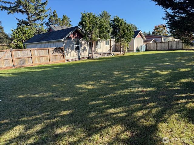 27111 N Place, Ocean Park, WA 98640