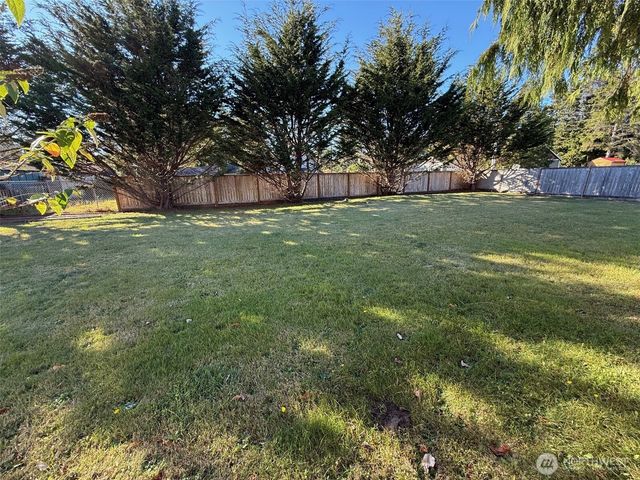 27111 N Place, Ocean Park, WA 98640