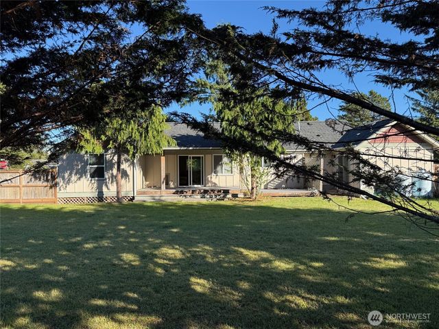 27111 N Place, Ocean Park, WA 98640