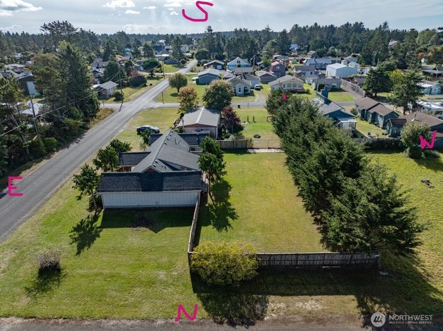 27111 N Place, Ocean Park, WA 98640