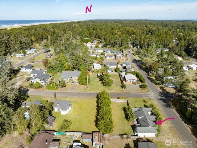 27111 N Place, Ocean Park, WA 98640