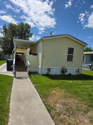809 S 6th Street, Rupert, ID 83350