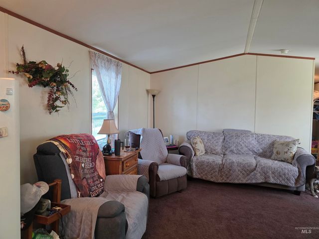 809 S 6th Street, Rupert, ID 83350