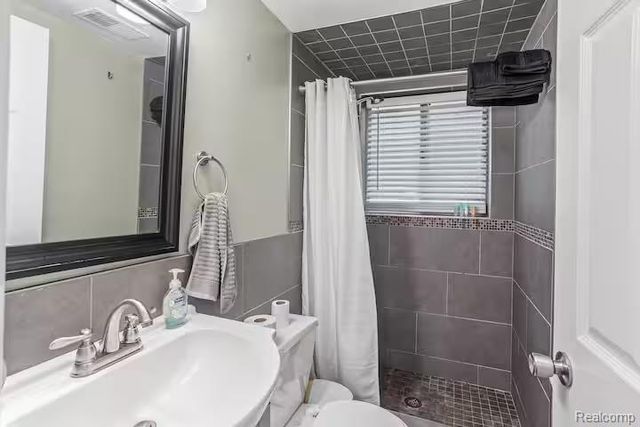 11261 Alger Street, Warren, MI 48093