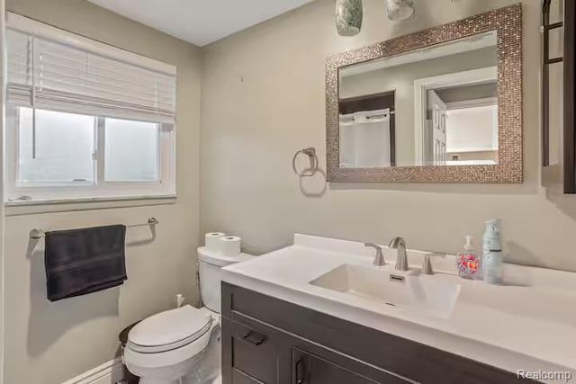 11261 Alger Street, Warren, MI 48093