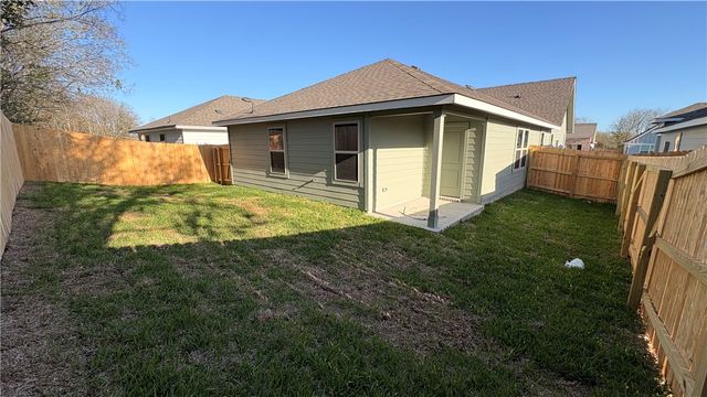 2311 White Wing, Navasota, TX 77868