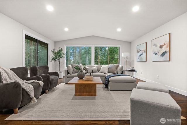 7408 Rosedale Street NW, Gig Harbor, WA 98335