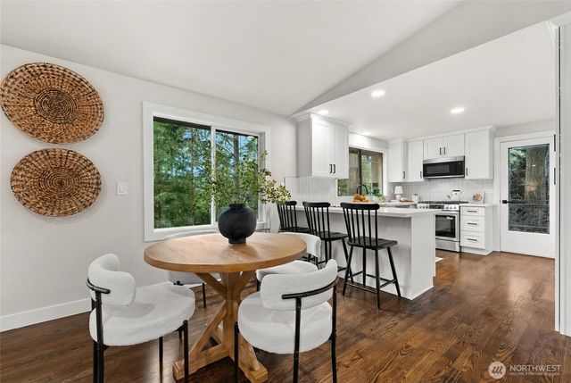 7408 Rosedale Street NW, Gig Harbor, WA 98335