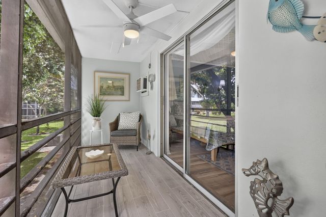 62 Sussex C, West Palm Beach, FL 33417