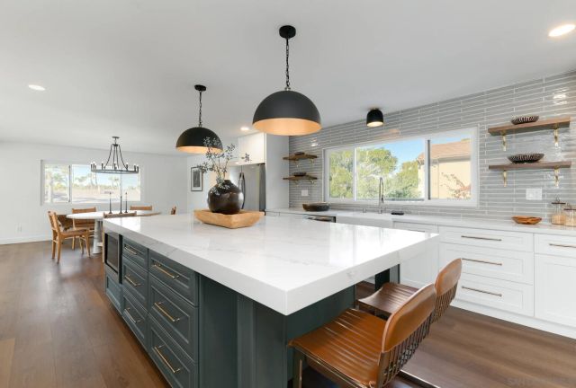 2904 Levante, Carlsbad, CA 92009