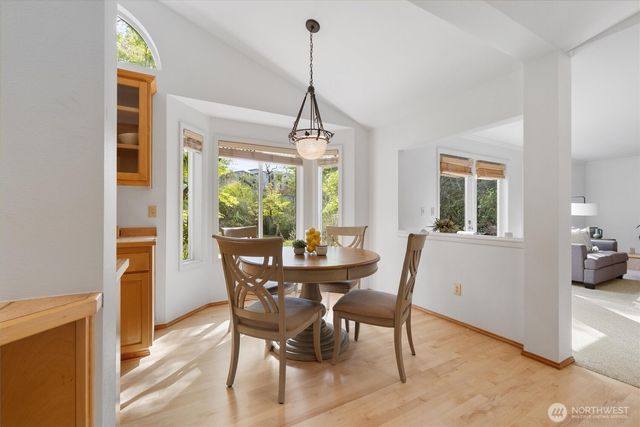 24309 SE 25th Street, Sammamish, WA 98075