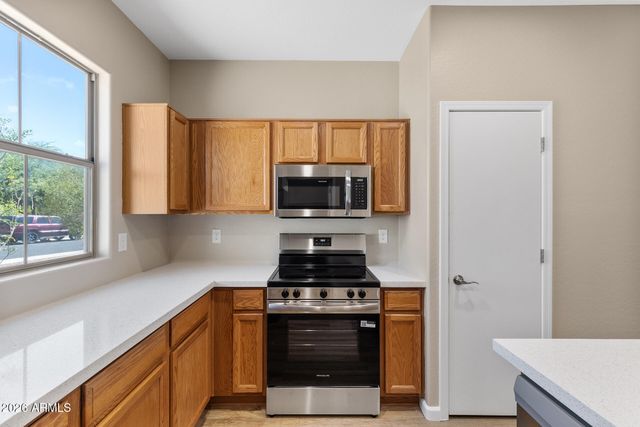 16841 W COTTONWOOD Street, Surprise, AZ 85388