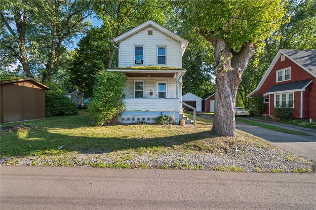 1428 W Ridge Ave, Sharpsville, PA 16150