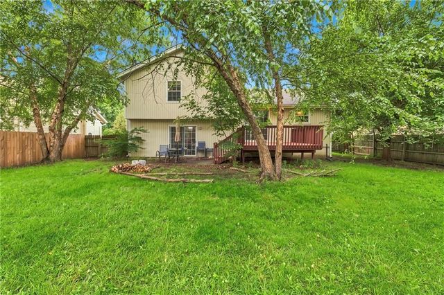 716 SE 11th Street, Lee's Summit, MO 64081