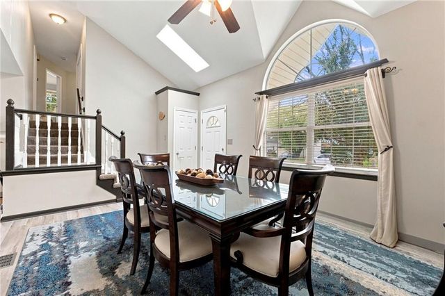 716 SE 11th Street, Lee's Summit, MO 64081