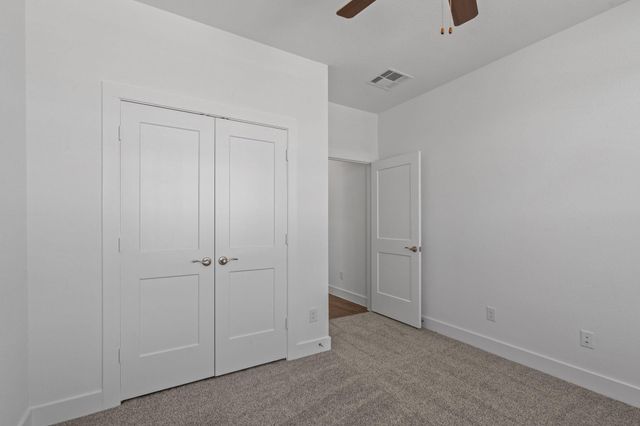 5250 Big Dipper Drive, Iowa Colony, TX 77583